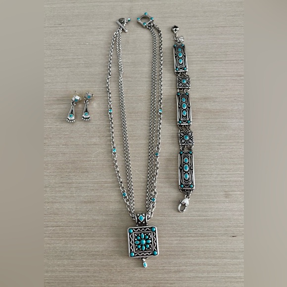 Brighton necklaces, braclet and earrings set. - Picture 1 of 3